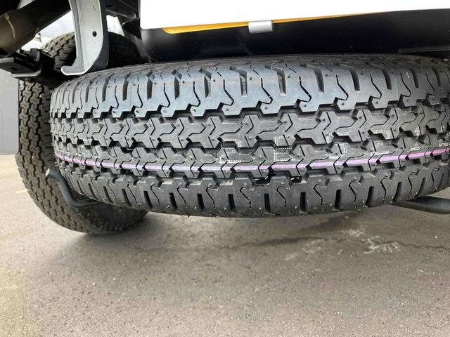 ハイゼットトラック スタンダード　４ＷＤ　ＭＴ　衝突被害軽減システム　クリアランスソナー　アイドリングストップ　オートライト　ＡＢＳ　ＥＳＣ　エアコン　パワーステアリング　運転席エアバッグ（16枚目）