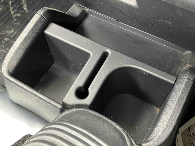 ハイゼットトラック スタンダード　４ＷＤ　ＭＴ　衝突被害軽減システム　クリアランスソナー　アイドリングストップ　オートライト　ＡＢＳ　ＥＳＣ　エアコン　パワーステアリング　運転席エアバッグ（32枚目）