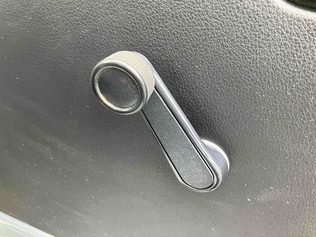 ハイゼットトラック スタンダード　４ＷＤ　ＭＴ　衝突被害軽減システム　クリアランスソナー　アイドリングストップ　オートライト　ＡＢＳ　ＥＳＣ　エアコン　パワーステアリング　運転席エアバッグ（44枚目）