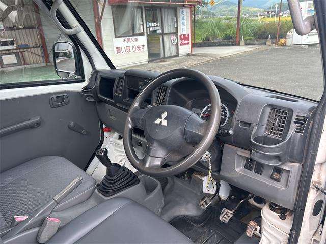 ミニキャブトラック Vタイプ 4WD(スイッチ切り替え)タイミングベルト交換済み 予備車検済み エアコン パワステ 荷台灯 荷台マット付き(15枚目)
