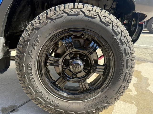 ジムニー ＸＧ　新品ＴＯＹＯオープンカントリーＲＴ／新品シートカバー／リフトアップＫＩＴ／社外アルミ／ＥＴＣ／社外前後ショートバンパー／車検令和９年７月３１日まで／４ＷＤターボ／ナビ／フルセグ／ＢＴ対応／ＬＥＤライト（10枚目）