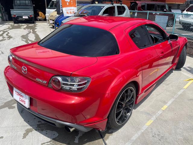 ＲＸ－８ タイプＳ　ＲＡＹＳ鍛造１８インチアルミ／６ＭＴ／レザーシート／ミラー型ドラレコ／ダウンサス／ＦＵＪＩＴＳＵＢＯマフラー／ライトスモーク加工ヘッドライト／キセノン／フルエアロ／ＢＯＳＥサウンド／スマートキー／禁煙（7枚目）