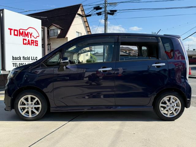 ステラ カスタムＲ　スマートアシスト　純正ナビ／フルセグＴＶ／バックカメラ／Ｂｌｕｅｔｏｏｔｈ対応／ＬＥＤオートライト／黄フォグ／スマートアシスト／プッシュスタート／アイドリングストップ／革巻きステア／純正アルミ／禁煙／車検令和９年１０月（7枚目）