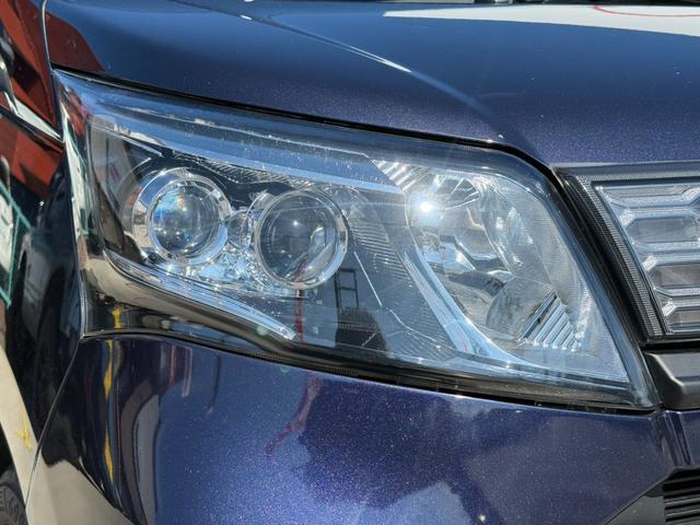 ステラ カスタムＲ　スマートアシスト　純正ナビ／フルセグＴＶ／バックカメラ／Ｂｌｕｅｔｏｏｔｈ対応／ＬＥＤオートライト／黄フォグ／スマートアシスト／プッシュスタート／アイドリングストップ／革巻きステア／純正アルミ／禁煙／車検令和９年１０月（10枚目）