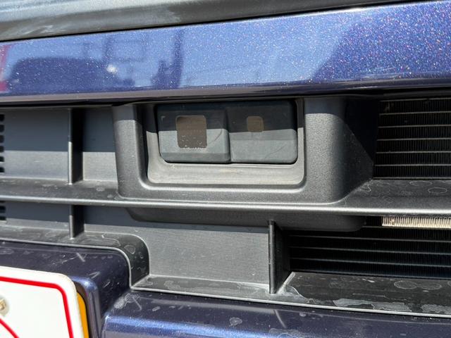 ステラ カスタムＲ　スマートアシスト　純正ナビ／フルセグＴＶ／バックカメラ／Ｂｌｕｅｔｏｏｔｈ対応／ＬＥＤオートライト／黄フォグ／スマートアシスト／プッシュスタート／アイドリングストップ／革巻きステア／純正アルミ／禁煙／車検令和９年１０月（13枚目）