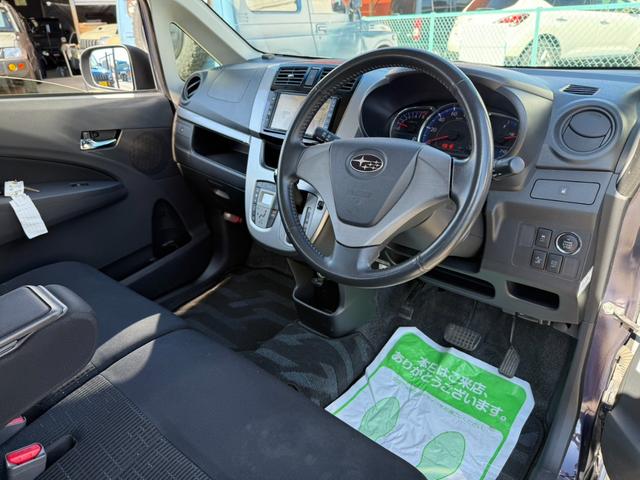 ステラ カスタムＲ　スマートアシスト　純正ナビ／フルセグＴＶ／バックカメラ／Ｂｌｕｅｔｏｏｔｈ対応／ＬＥＤオートライト／黄フォグ／スマートアシスト／プッシュスタート／アイドリングストップ／革巻きステア／純正アルミ／禁煙／車検令和９年１０月（16枚目）