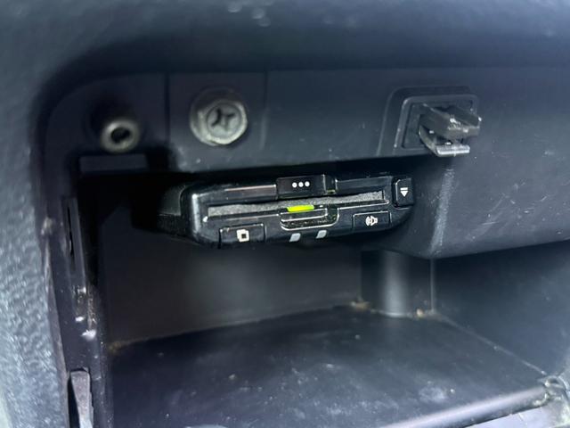 プロボックス ＤＸコンフォート　新品リフトアップサス／新品ＴＯＹＯオープンカントリーＲＴタイヤ／新品シートカバー／グレー全塗装／キャリア／ナビ／ＴＶ／バックカメラ／Ｂｌｕｅｔｏｏｔｈ対応／キーレス／セーフティーセンス／ＥＴＣ（24枚目）