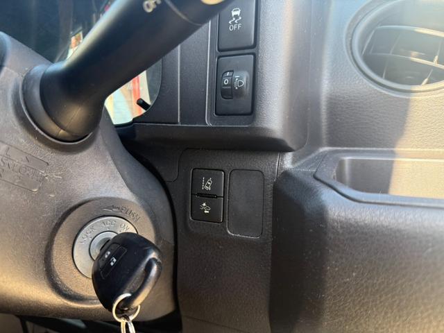 プロボックス ＤＸコンフォート　新品リフトアップサス／新品ＴＯＹＯオープンカントリーＲＴタイヤ／新品シートカバー／グレー全塗装／キャリア／ナビ／ＴＶ／バックカメラ／Ｂｌｕｅｔｏｏｔｈ対応／キーレス／セーフティーセンス／ＥＴＣ（25枚目）