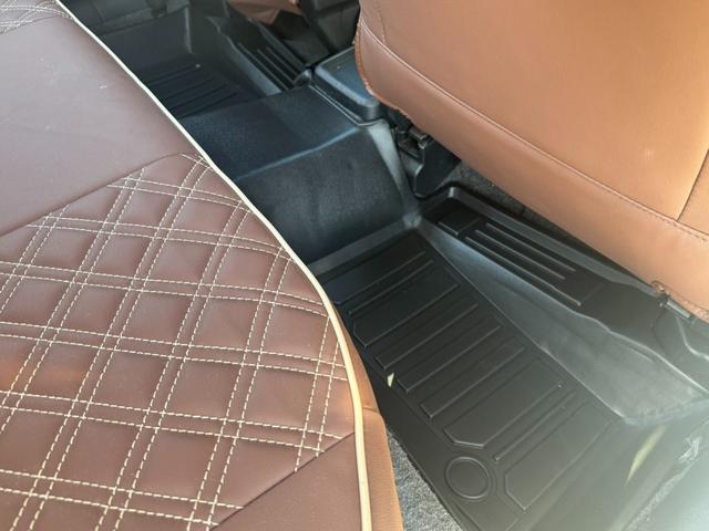 プロボックス ＤＸコンフォート　新品リフトアップサス／新品ＴＯＹＯオープンカントリーＲＴタイヤ／新品シートカバー／グレー全塗装／キャリア／ナビ／ＴＶ／バックカメラ／Ｂｌｕｅｔｏｏｔｈ対応／キーレス／セーフティーセンス／ＥＴＣ（31枚目）