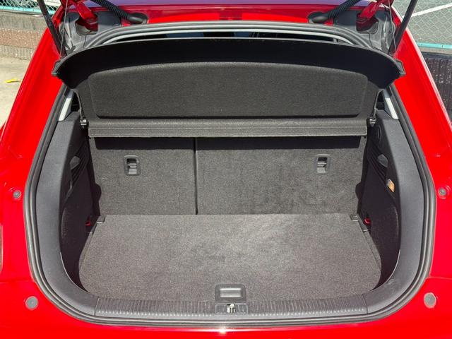 トランクルームも綺麗です。