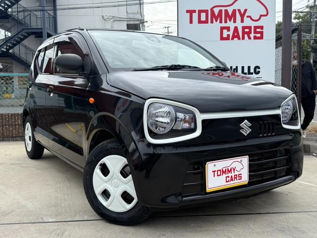 アルト 　レーダーブレーキサポート／シートヒーター／キーレス／アイドリングストップ／エネチャージ／レベライザー／ライトスモーク加工ヘッドライト／エアコン／車検令和９年１２月まで／ホワイトグリル＆ホイールキャップ（2枚目）