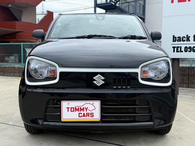 アルト 　レーダーブレーキサポート／シートヒーター／キーレス／アイドリングストップ／エネチャージ／レベライザー／ライトスモーク加工ヘッドライト／エアコン／車検令和９年１２月まで／ホワイトグリル＆ホイールキャップ（4枚目）