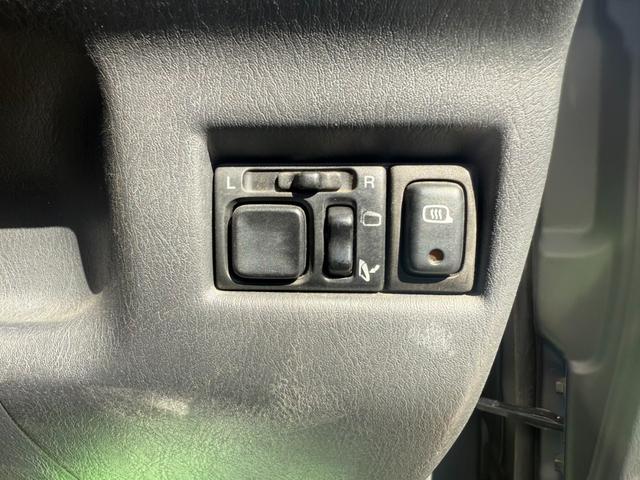 ジムニー ランドベンチャー　マットグレー全塗装／車検令和９年１１月まで／ライトスモーク加工ヘッドライト／５ＭＴ／４ＷＤ／ターボ／シートヒーター／キーレス／エアコン／ライトカバー／ジオランダーＭＴタイヤ／純正ブラックアルミ／（24枚目）