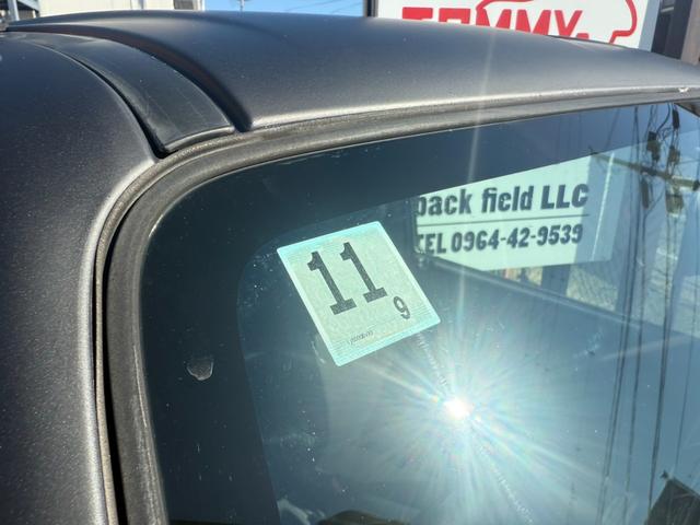 ジムニー ランドベンチャー　マットグレー全塗装／車検令和９年１１月まで／ライトスモーク加工ヘッドライト／５ＭＴ／４ＷＤ／ターボ／シートヒーター／キーレス／エアコン／ライトカバー／ジオランダーＭＴタイヤ／純正ブラックアルミ／（27枚目）