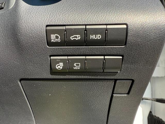 ＲＸ ＲＸ２００ｔ　Ｆスポーツ　ＴＲＤフルエアロ／赤革シート／ナビ／フルセグ／バックカメラ／ドラレコ／ＥＴＣ／禁煙車／サンルーフ／パワーシート／ＨＵＤ／パワーバックドア／ＬＥＤヘッドライト／ターボ／キャリパーカバー／検Ｒ９・０９月（32枚目）