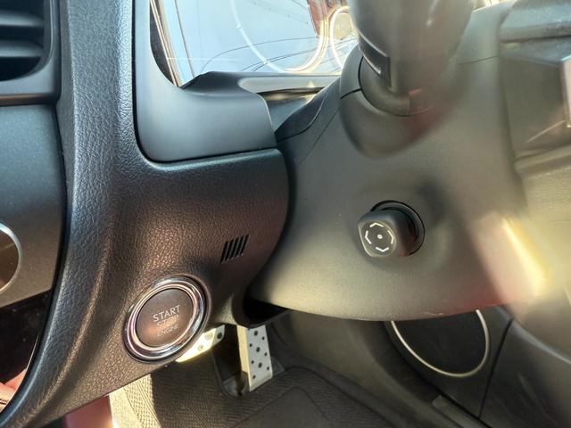 ＲＸ ＲＸ２００ｔ　Ｆスポーツ　ＴＲＤフルエアロ／赤革シート／ナビ／フルセグ／バックカメラ／ドラレコ／ＥＴＣ／禁煙車／サンルーフ／パワーシート／ＨＵＤ／パワーバックドア／ＬＥＤヘッドライト／ターボ／キャリパーカバー／検Ｒ９・０９月（43枚目）