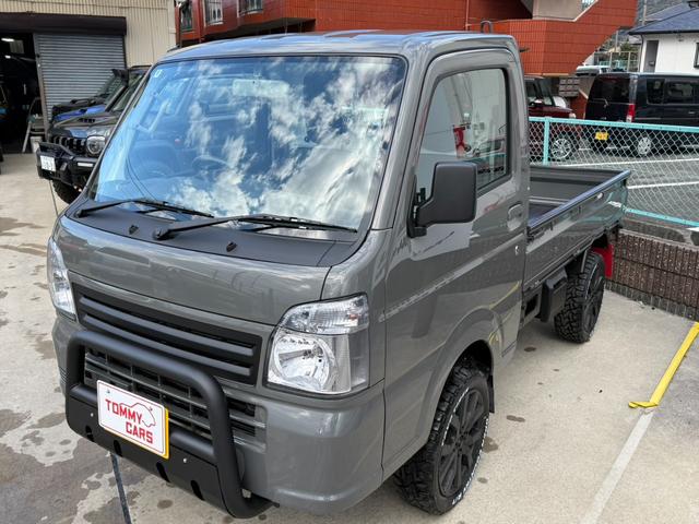 キャリイトラック ＫＣエアコン・パワステ　全塗装／新品シートカバー／新品バンパーガード／新品リフトアップＫＩＴ／新品マッドタイヤ／社外アルミ／ライトスモーク加工ヘッドライト＆テールレンズ／新品ゴムマット／エアコン／パワステ／禁煙車（8枚目）