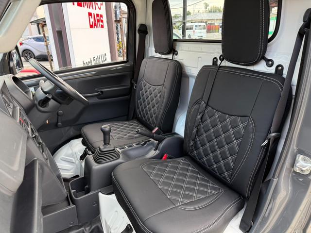 キャリイトラック ＫＣエアコン・パワステ　全塗装／新品シートカバー／新品バンパーガード／新品リフトアップＫＩＴ／新品マッドタイヤ／社外アルミ／ライトスモーク加工ヘッドライト＆テールレンズ／新品ゴムマット／エアコン／パワステ／禁煙車（18枚目）