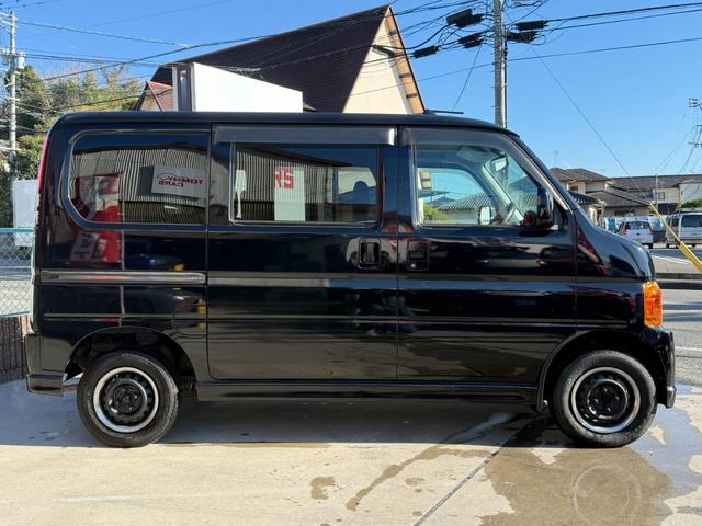 �����Ă��y�����J�b�R���������Ԃ����b�g�[�ɃJ�X�^���J�[�Ȃǒ��ÎԔ̔������Ă��܂��A�s�n�l�l�x�b�`�q�r�@�g�~�[�J�[�Y�ł��B