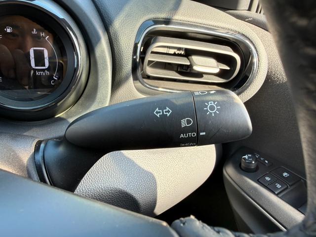 ヤリス ハイブリッドＺ　前後ドライブレコーダー／オプションアルミ／トヨタセーフティーセンス／全方位カメラ／オートハイビーム／ＬＥＤヘッドライト／シートヒーター／ディスプレイオーディオ／Ｂｌｕｅｔｏｏｔｈ対応／禁煙車／ＥＴＣ（29枚目）