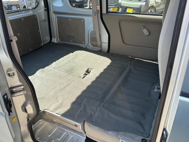 エブリイ ＰＡ　マットブルーグレー全塗装／ライトスモーク加工ヘッドライト＆テールレンズ／タイヤ４本新品（ＴＯＹＯオープンカントリー）／オルタネーター新品／ＥＴＣ／オートマ／２ＷＤ／パワステ／エアコン／禁煙車（22枚目）