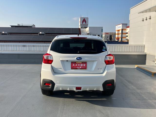 バックビューです。雨の日にも便利な【リヤワイパー】！車の詳細はスタッフへおたずねください！