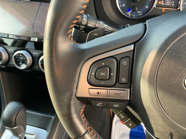 ステアリングから手を離さずオーディオ操作【ステアリングオーディオスイッチ】