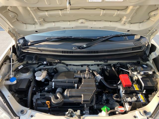 整備工場で点検・整備してからのお渡しです！エンジンルームもきれいです♪　くわしくはスタッフへ！