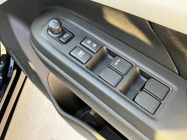 スイフト XG スズキコネクト対応通信機装着車/サポカー ディスプレイオーディオ│デュアルセンサーブレーキサポートII│LEDヘッドランプ│15インチアルミホイール│ドライブレコーダー(36枚目)