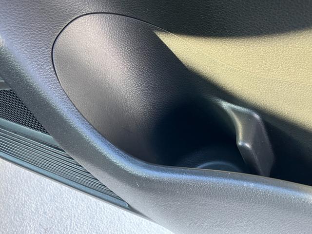 スイフト XG スズキコネクト対応通信機装着車/サポカー ディスプレイオーディオ│デュアルセンサーブレーキサポートII│LEDヘッドランプ│15インチアルミホイール│ドライブレコーダー(37枚目)