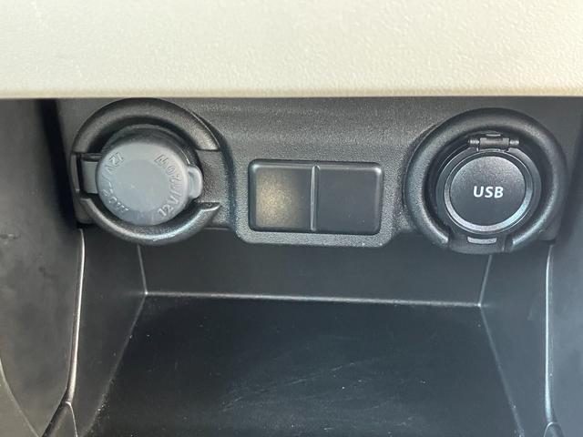 �y�t�r�a�\�P�b�g�z�y�A�N�Z�T���[�\�P�b�g�z�̗������C���p�l�Z���^�[�ɔz�u�B