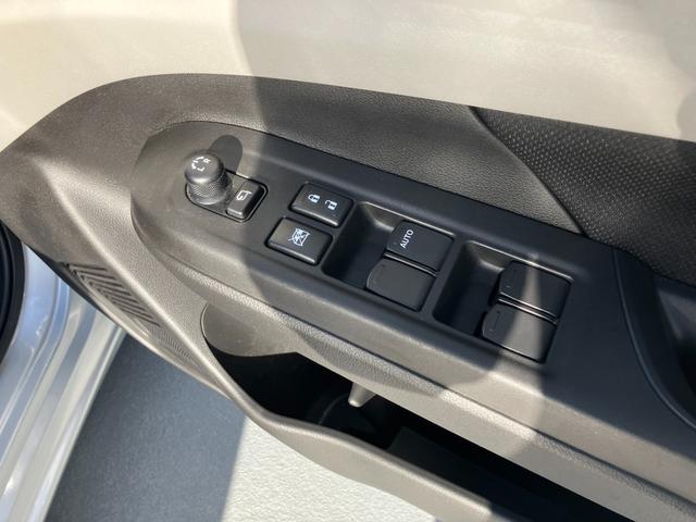 �^�]�ȃA�[�����X�g�ɁA�y�����R���h�A�~���[�z�y�p���[�E�B���h�E�z�X�C�b�`����B�茳�ő��색�N���N�B