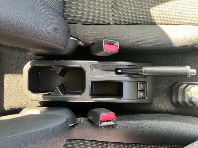 ジムニー ＸＣ　２型　ドライブレコーダー／ＥＴＣ／サポカー　デュアルセンサーブレーキサポート│ＬＥＤヘッドランプ│本革巻ステアリングホイール│ナビ・ＴＶ│１６インチアルミホイール（41枚目）