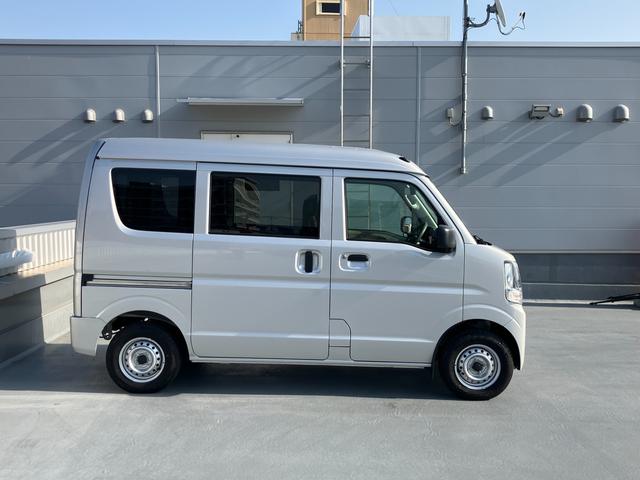 エブリイ ＰＡリミテッド　６型　ＡＭ／ＦＭラジオ／サポカー　デュアルカメラブレーキサポート│１２インチラジアルタイヤ│ＵＳＢソケット│電波式キーレスキー│マニュアルエアコン（10枚目）