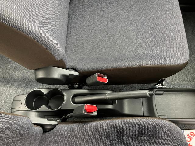 アルト Ｌ　２型　ＥＳＰ／サポカー　デュアルカメラブレーキサポート│１４インチホイールキャップ│マニュアルエアコン│ウレタンステアリングホイール（25枚目）