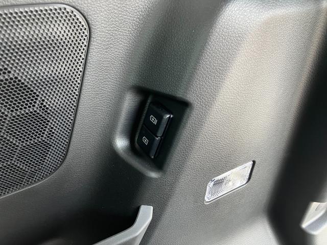 スペーシア ＨＹＢＲＩＤ　Ｘ　全方位モニター付ナビ装着車／サポカー　スズキコネクト│デュアルセンサーブレーキサポートＩＩ│アダプティブクルーズコントロール│ＬＥＤヘッドランプ│後席両側パワースライドドア│１４インチアルミホイール（34枚目）