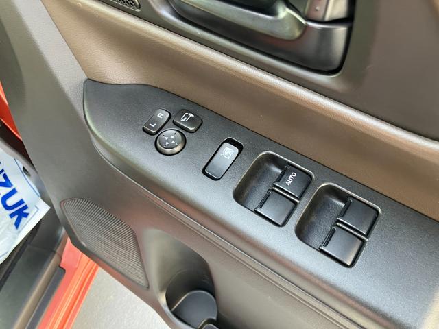 スペーシア ＨＹＢＲＩＤ　Ｘ　全方位モニター付ナビ装着車／サポカー　スズキコネクト│デュアルセンサーブレーキサポートＩＩ│アダプティブクルーズコントロール│ＬＥＤヘッドランプ│後席両側パワースライドドア│１４インチアルミホイール（40枚目）