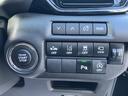 キーレスプッシュスタート。豊富な装備も魅力的!各機能の切り替えボタンは運転席から操作ラクラク。