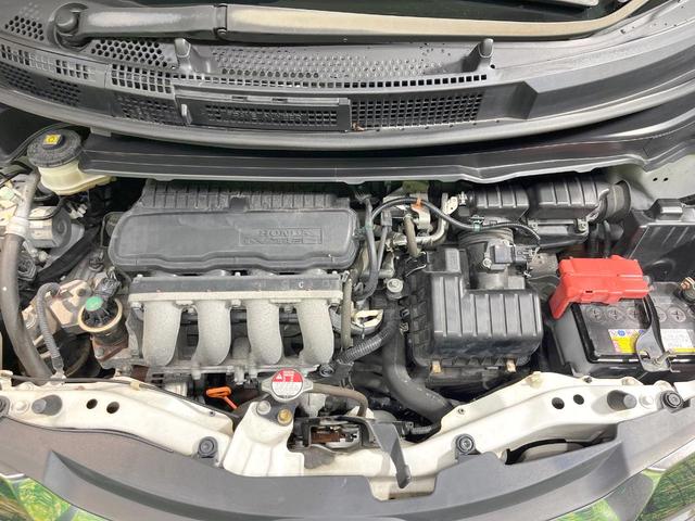 フリード G ジャストセレクション 電動スライドドア 純正SDナビ バックカメラ 禁煙車 スマートキー HIDヘッド ビルトインETC オートライト オートエアコン Bluetooth CD DVD再生 地デジ(19枚目)