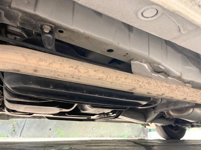 フリード G ジャストセレクション 電動スライドドア 純正SDナビ バックカメラ 禁煙車 スマートキー HIDヘッド ビルトインETC オートライト オートエアコン Bluetooth CD DVD再生 地デジ(22枚目)