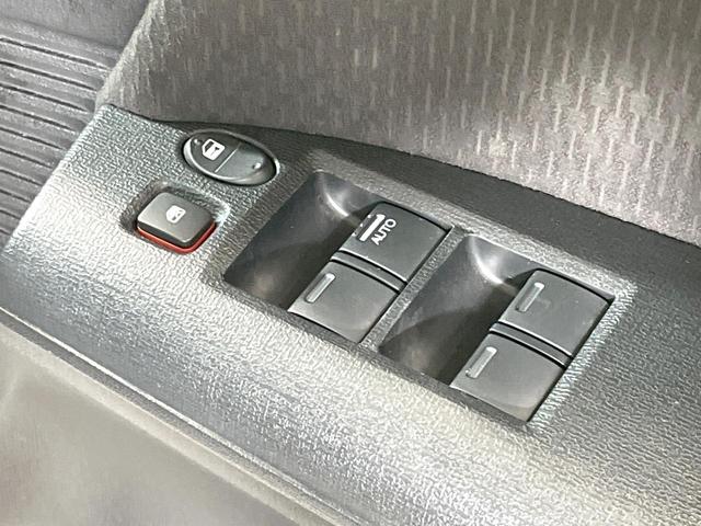 フリード G ジャストセレクション 電動スライドドア 純正SDナビ バックカメラ 禁煙車 スマートキー HIDヘッド ビルトインETC オートライト オートエアコン Bluetooth CD DVD再生 地デジ(24枚目)