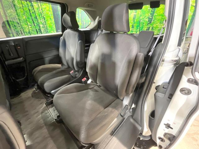 フリード G ジャストセレクション 電動スライドドア 純正SDナビ バックカメラ 禁煙車 スマートキー HIDヘッド ビルトインETC オートライト オートエアコン Bluetooth CD DVD再生 地デジ(32枚目)