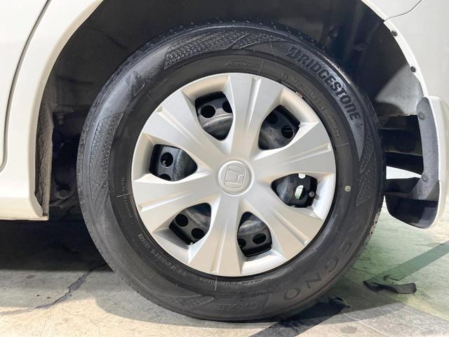 フリード G ジャストセレクション 電動スライドドア 純正SDナビ バックカメラ 禁煙車 スマートキー HIDヘッド ビルトインETC オートライト オートエアコン Bluetooth CD DVD再生 地デジ(40枚目)