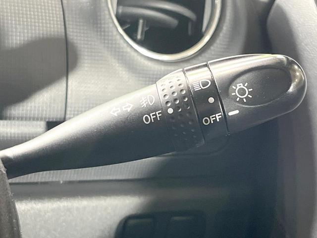 タント カスタムＲＳ　電動スライドドア　ＤＶＤナビ　禁煙車　スマートキー　ＨＩＤヘッド　ＥＴＣ　オートエアコン　純正１５インチアルミ　Ｂｌｕｅｔｏｏｔｈ　ＤＶＤ再生　地デジ（29枚目）