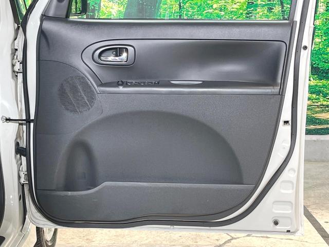 タント カスタムＲＳ　電動スライドドア　ＤＶＤナビ　禁煙車　スマートキー　ＨＩＤヘッド　ＥＴＣ　オートエアコン　純正１５インチアルミ　Ｂｌｕｅｔｏｏｔｈ　ＤＶＤ再生　地デジ（43枚目）