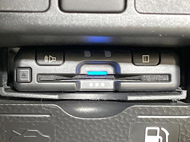 ルーミー X 禁煙車 ナビ 電動スライドドア バックカメラ 衝突被害軽減システム コーナーセンサー スマートキー ビルトインETC オートライト CD/DVD再生 Bluetooth CD 地デジ(7枚目)