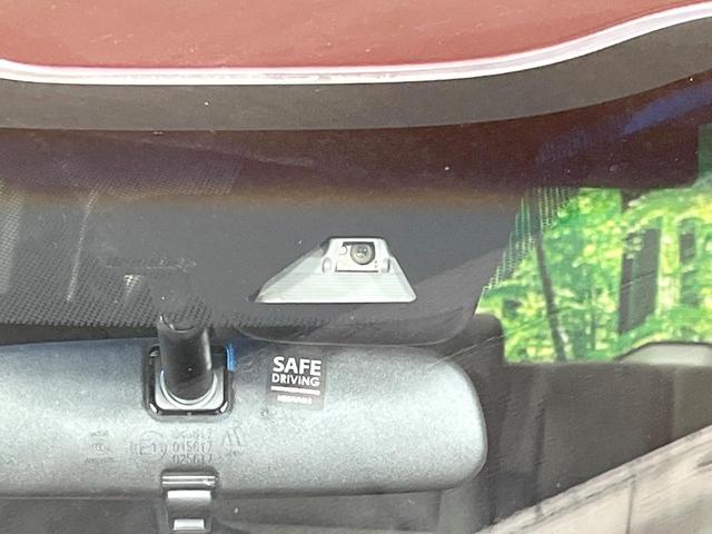 フリード Ｇ・ホンダセンシング　禁煙車　純正ナビ　フリップダウンモニター　バックカメラ　両側パワースライドドア　ホンダセンシング　アダプティブクルーズコントロール　オートエアコン　ＥＴＣ　横滑り防止　スマートキー（7枚目）