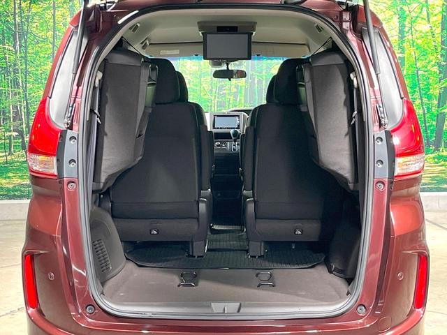 フリード Ｇ・ホンダセンシング　禁煙車　純正ナビ　フリップダウンモニター　バックカメラ　両側パワースライドドア　ホンダセンシング　アダプティブクルーズコントロール　オートエアコン　ＥＴＣ　横滑り防止　スマートキー（12枚目）