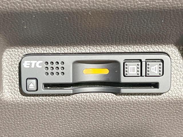 フリード Ｇ・ホンダセンシング　禁煙車　純正ナビ　フリップダウンモニター　バックカメラ　両側パワースライドドア　ホンダセンシング　アダプティブクルーズコントロール　オートエアコン　ＥＴＣ　横滑り防止　スマートキー（31枚目）