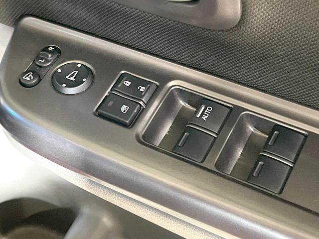 フリード Ｇ・ホンダセンシング　禁煙車　純正ナビ　フリップダウンモニター　バックカメラ　両側パワースライドドア　ホンダセンシング　アダプティブクルーズコントロール　オートエアコン　ＥＴＣ　横滑り防止　スマートキー（32枚目）